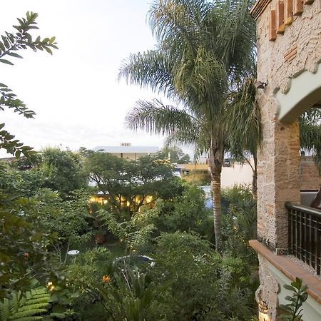 Casa De Las Flores Bed & Breakfast Tlaquepaque Bagian luar foto