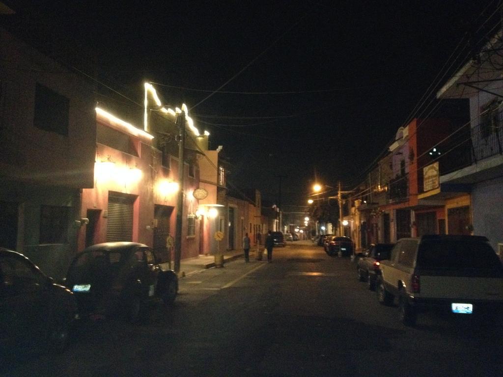 Casa De Las Flores Bed & Breakfast Tlaquepaque Bagian luar foto