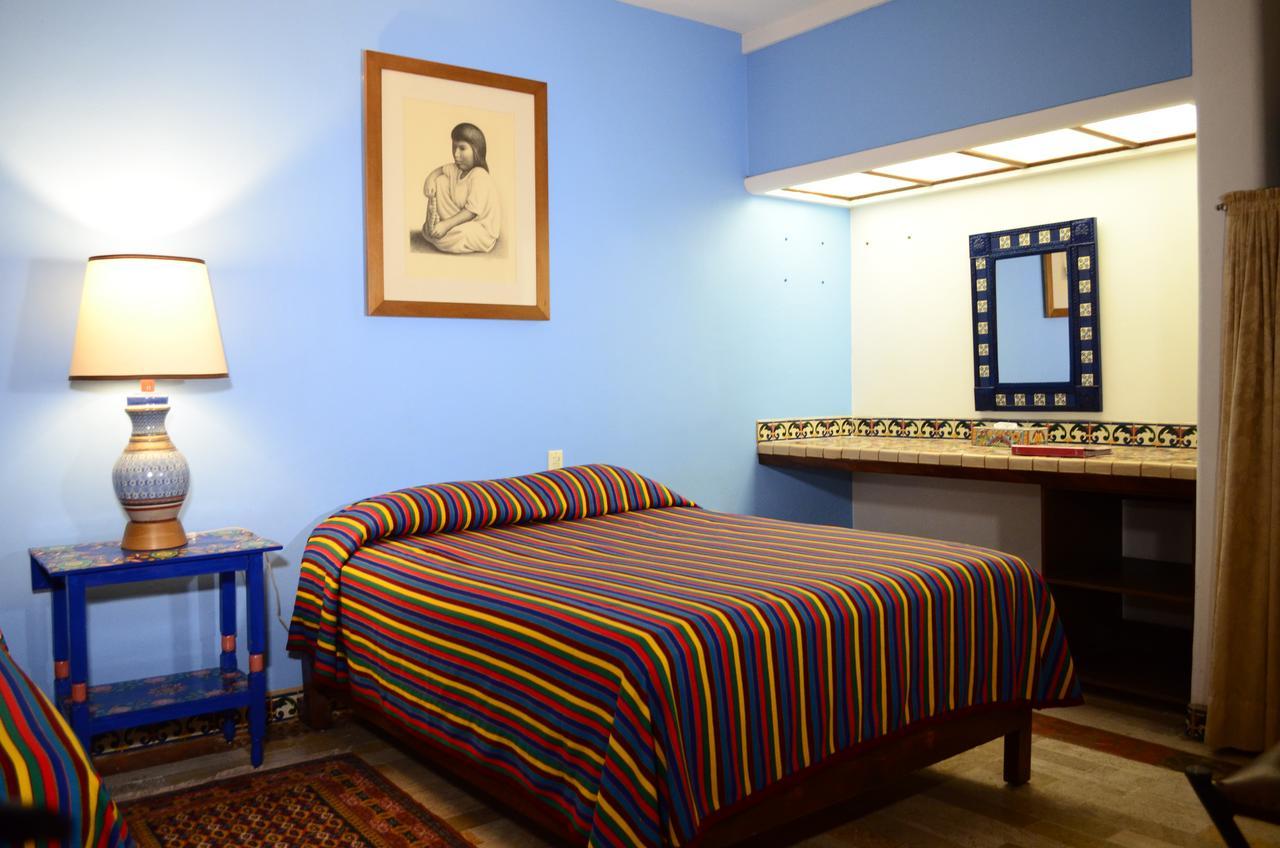 Casa De Las Flores Bed & Breakfast Tlaquepaque Bagian luar foto