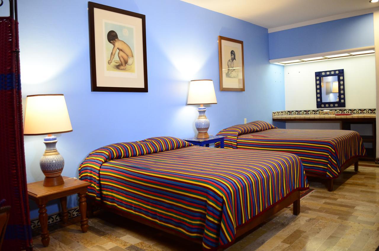 Casa De Las Flores Bed & Breakfast Tlaquepaque Bagian luar foto