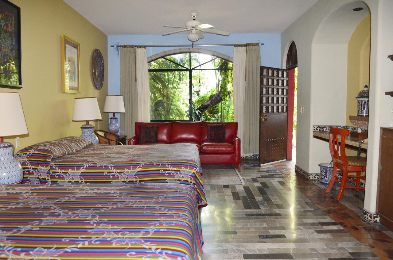 Casa De Las Flores Bed & Breakfast Tlaquepaque Bagian luar foto