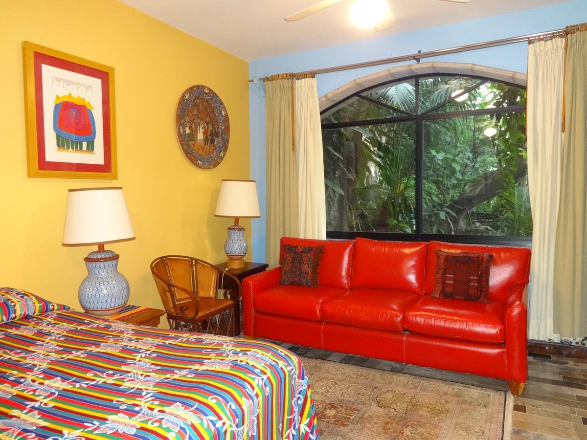 Casa De Las Flores Bed & Breakfast Tlaquepaque Bagian luar foto