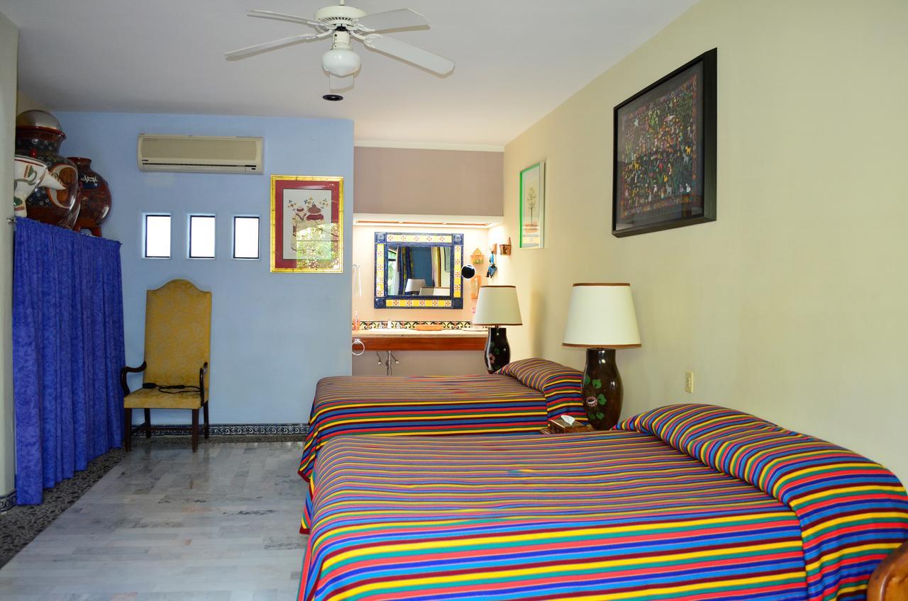 Casa De Las Flores Bed & Breakfast Tlaquepaque Bagian luar foto