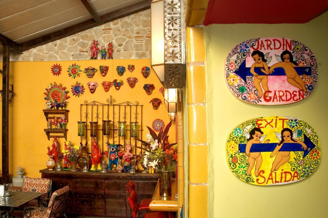 Casa De Las Flores Bed & Breakfast Tlaquepaque Bagian luar foto