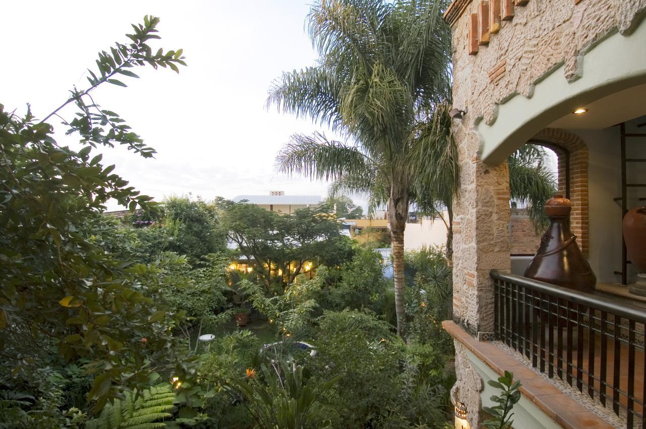 Casa De Las Flores Bed & Breakfast Tlaquepaque Bagian luar foto