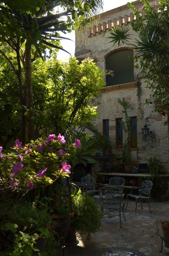 Casa De Las Flores Bed & Breakfast Tlaquepaque Bagian luar foto